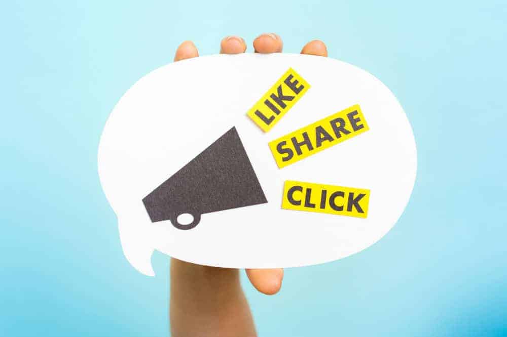 How to Make Money by Sharing Links on Facebook